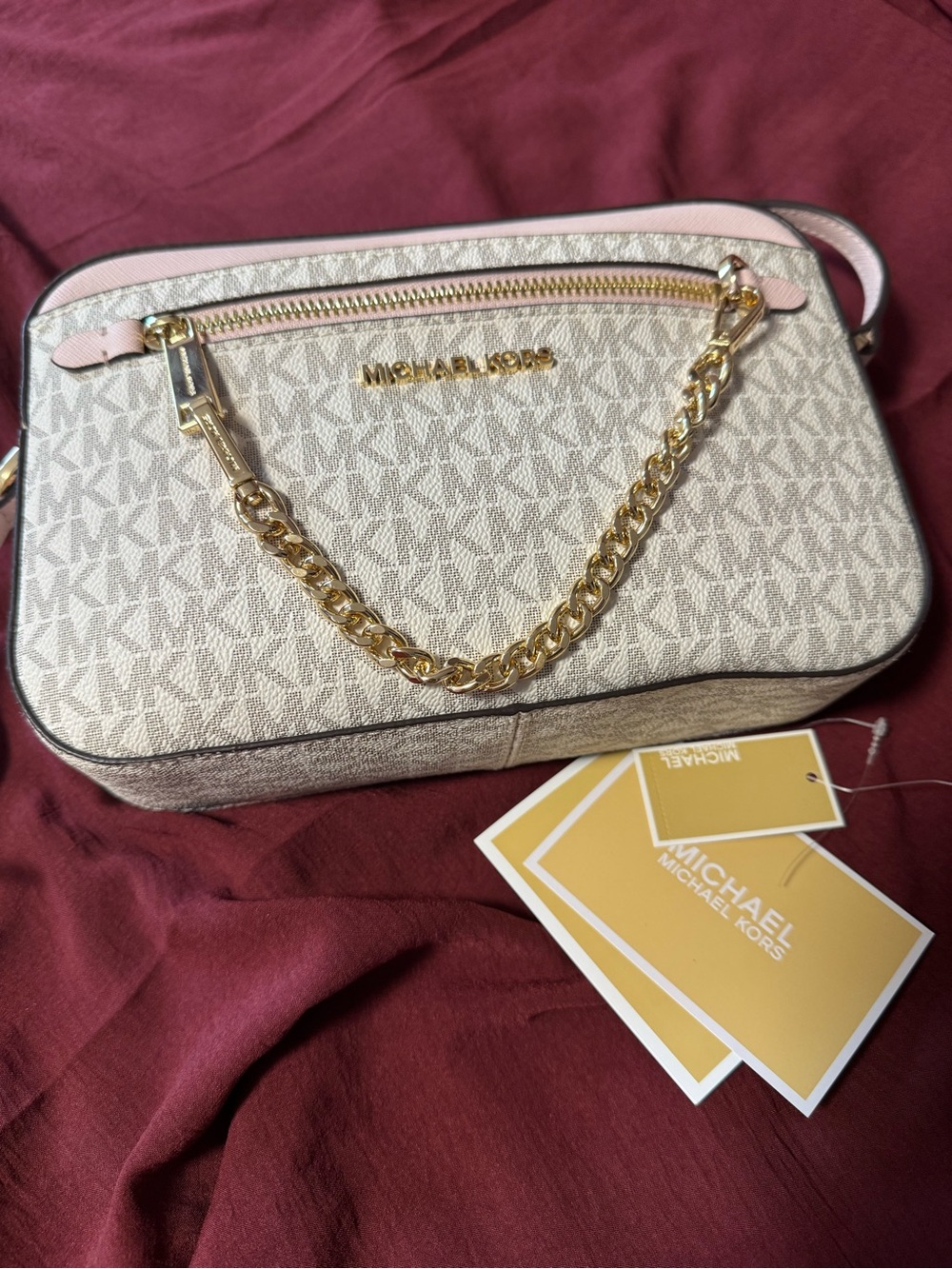 MK ladies Michael Kors Jet Set crossbody purse chain accent NWOT handbag
